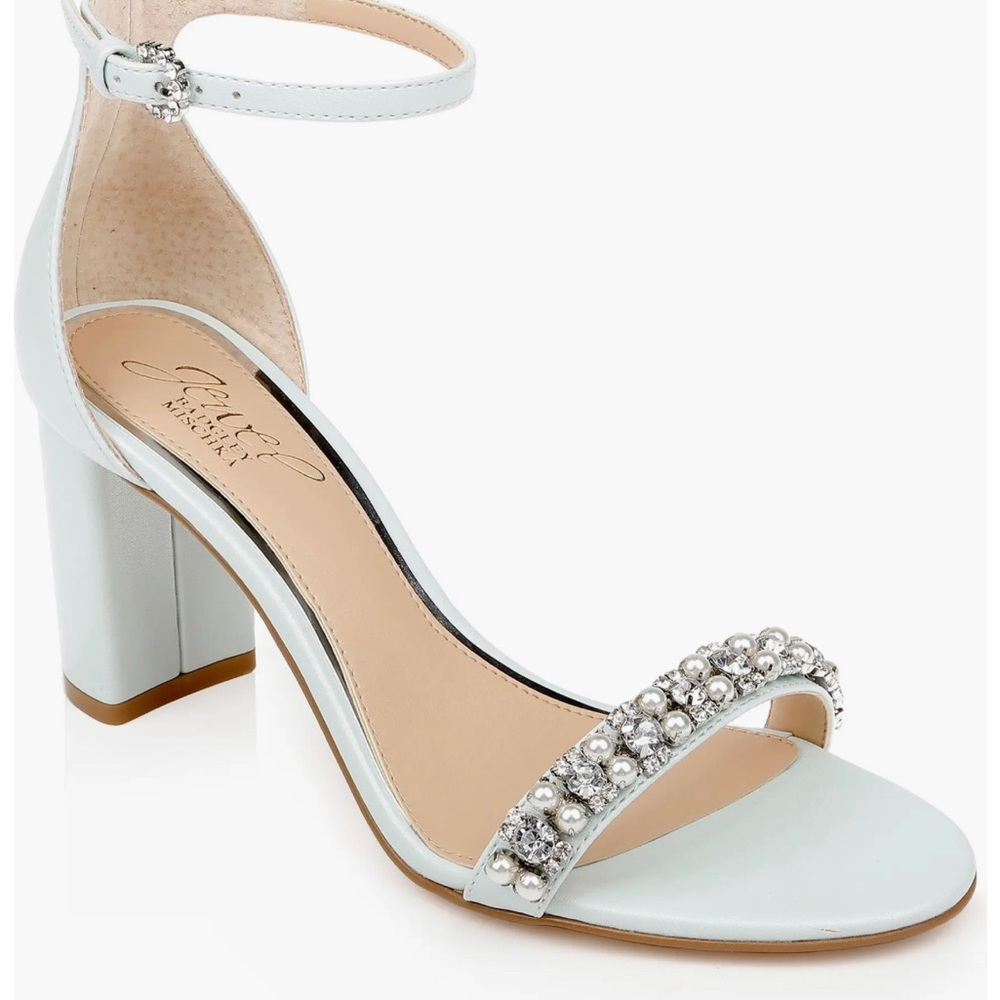 NEW with box jewel badgley mischka daylann size 9